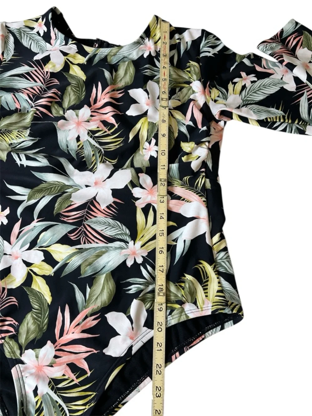 Kona Sol Black Floral Cutout Rash Guard Beach Swimsuit Size Large